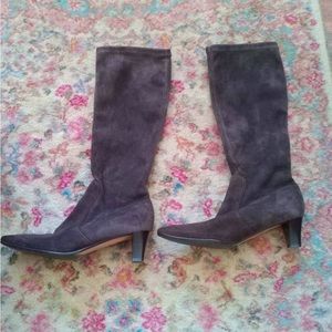 Voltan 1898- Brown suede boots. Size 38/7.5 stretchy pre-owned great condition.